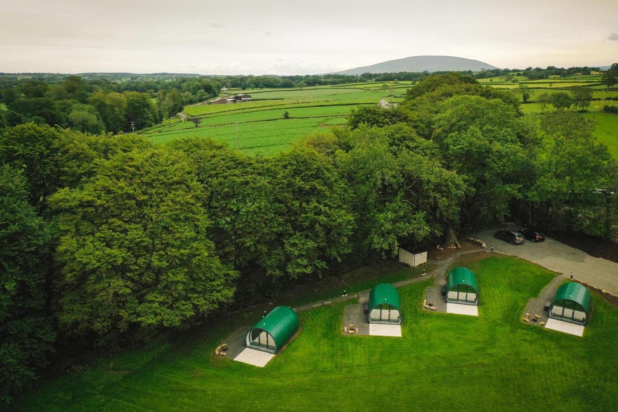 Отель Thornfield Farm Luxury Glamping Pods, The Dark Hedges, Ballycastle Stranocum Экстерьер фото